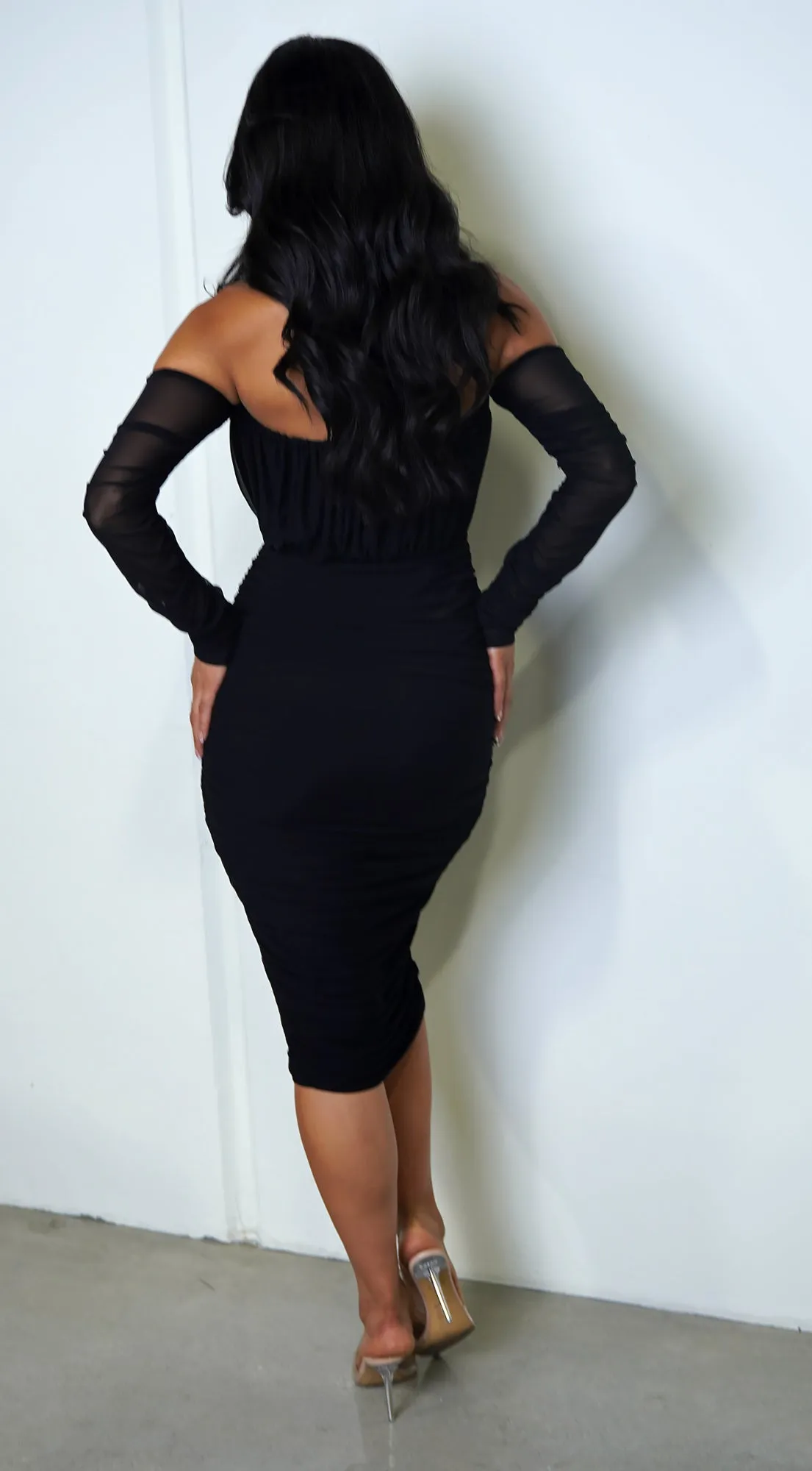 Annora Mesh Long Sleeve Ruched Midi Dress - Black sold by Emprada product image thumbnail 4