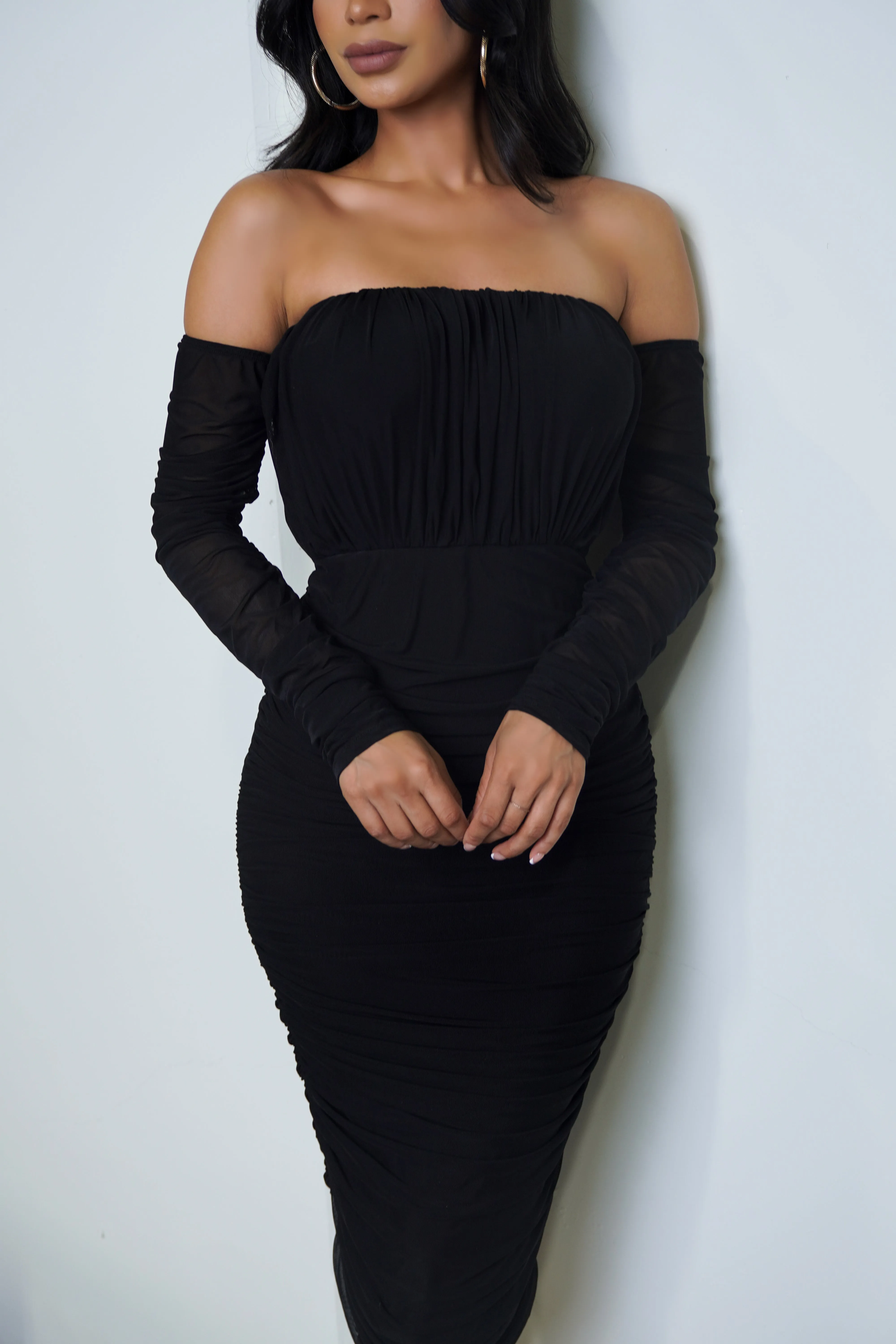 Annora Mesh Long Sleeve Ruched Midi Dress - Black sold by Emprada product image thumbnail 5