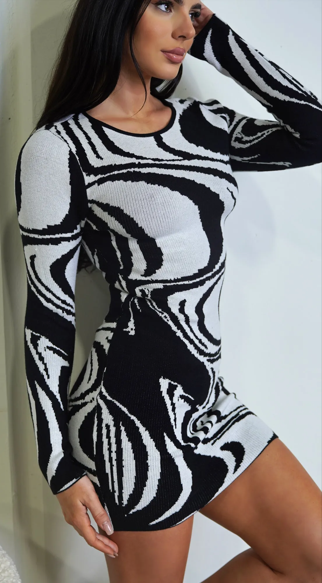 Sorena Black White Swirl Print Mini Dress sold by Emprada product image thumbnail 4
