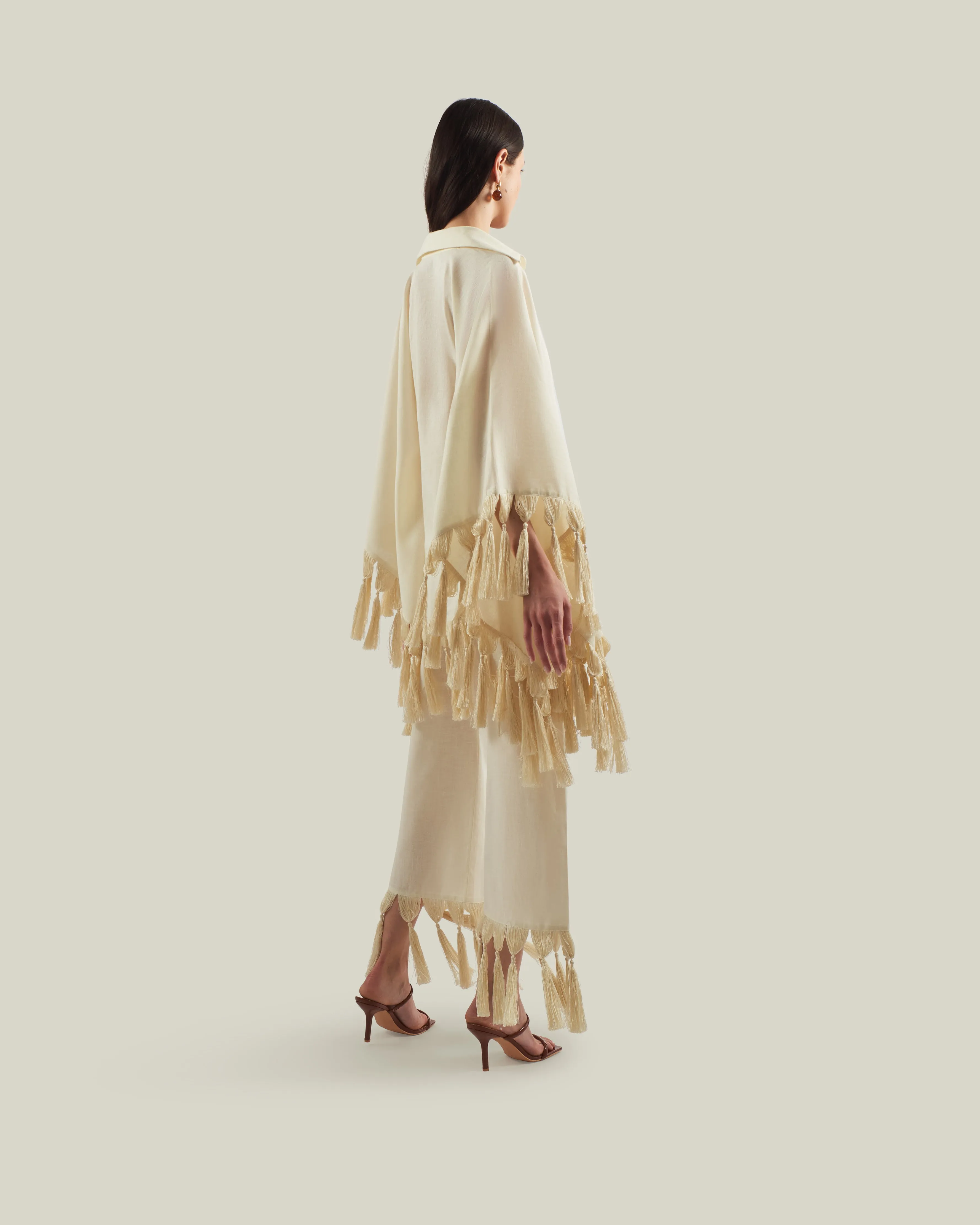 Aguas Blancas Kaftan in Ivory sold by Taller Marmo product image thumbnail 2
