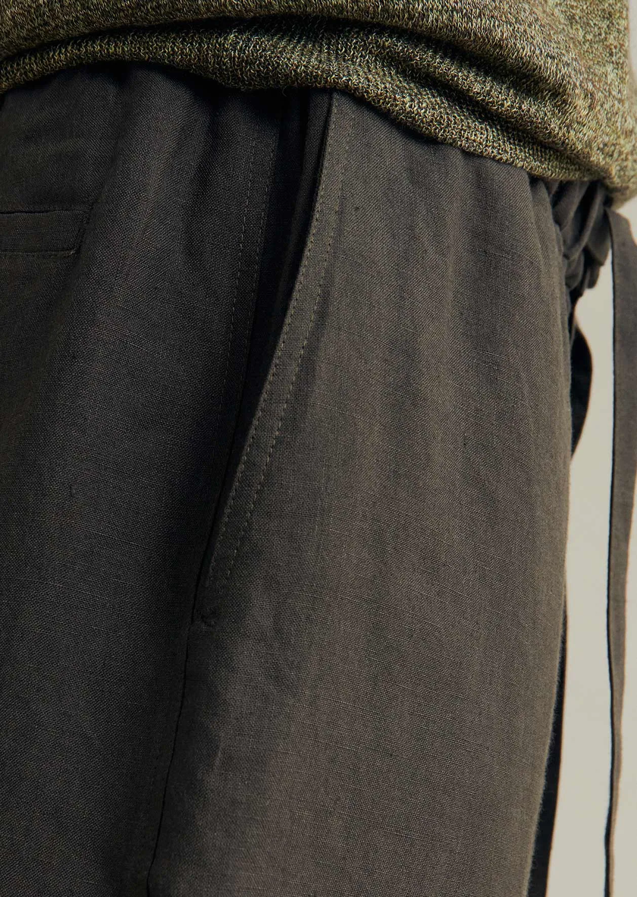 Traveler Shorts sold by De Bonne Facture product image thumbnail 2