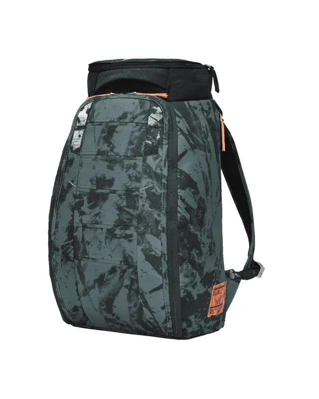 Hugger Backpack 25L Agate Green made by Dooney & Bourke