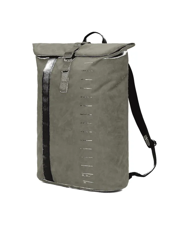 Essential Backpack 24L Forest Green made by Dooney & Bourke