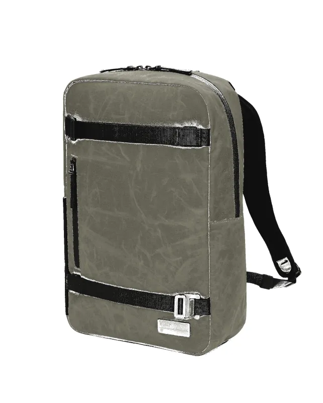 Daypack 17L Forest Green made by Dooney & Bourke