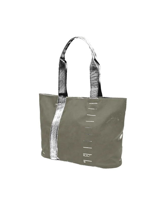 Essential Tote 16L Forest Green made by Dooney & Bourke
