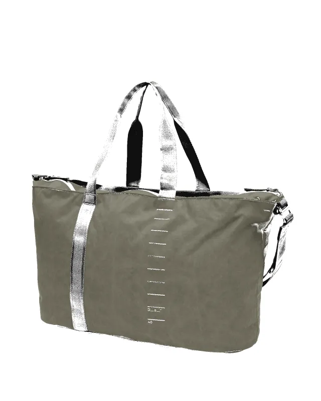 Essential Weekender 40L Forest Green made by Dooney & Bourke