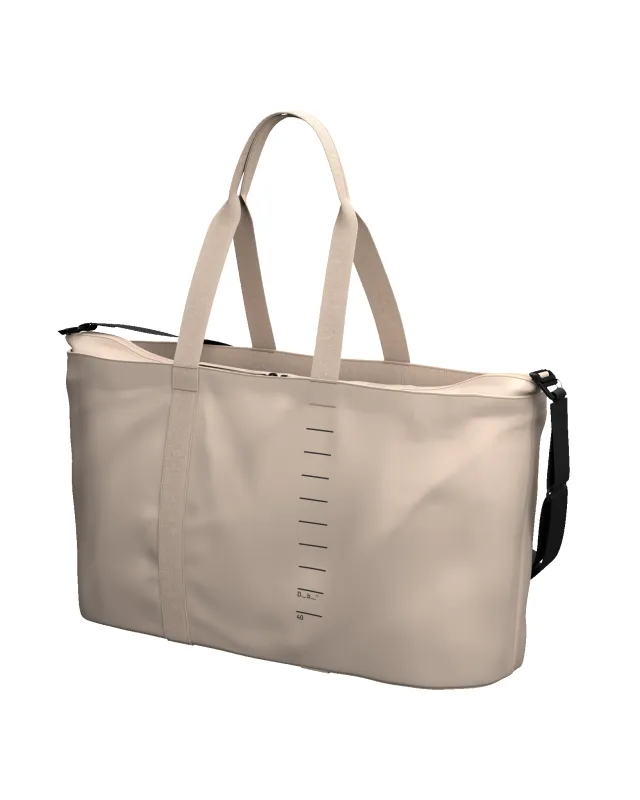Essential Weekender 40L Fogbow Beige made by Dooney & Bourke
