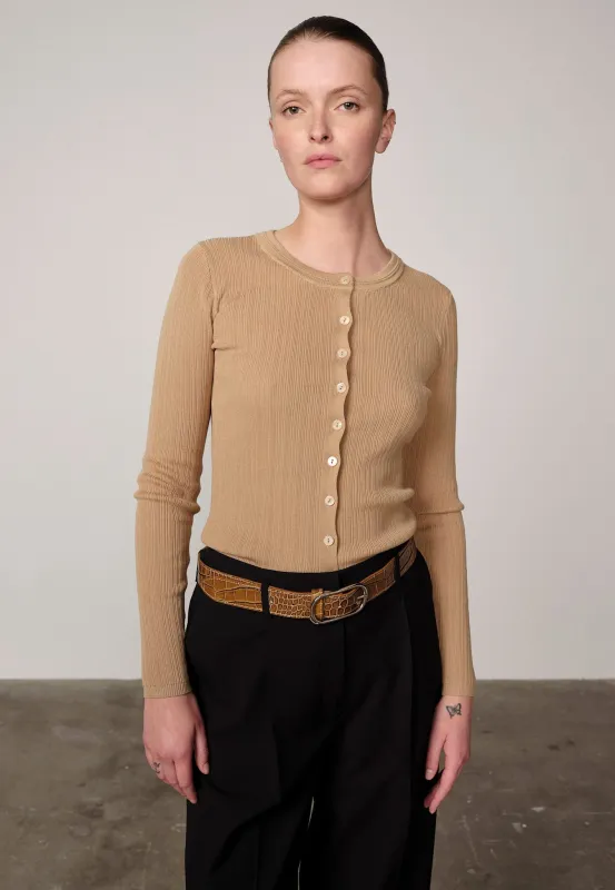 Brooks Knit Blouse - Sand made by Herskind