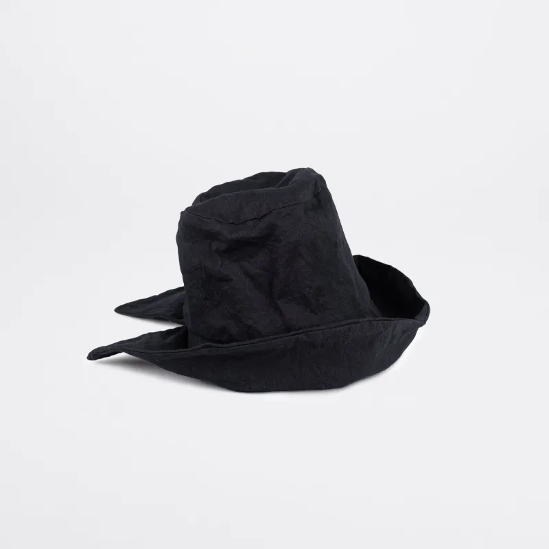 BIANCA cotton elastin black made by Reinhard Plank