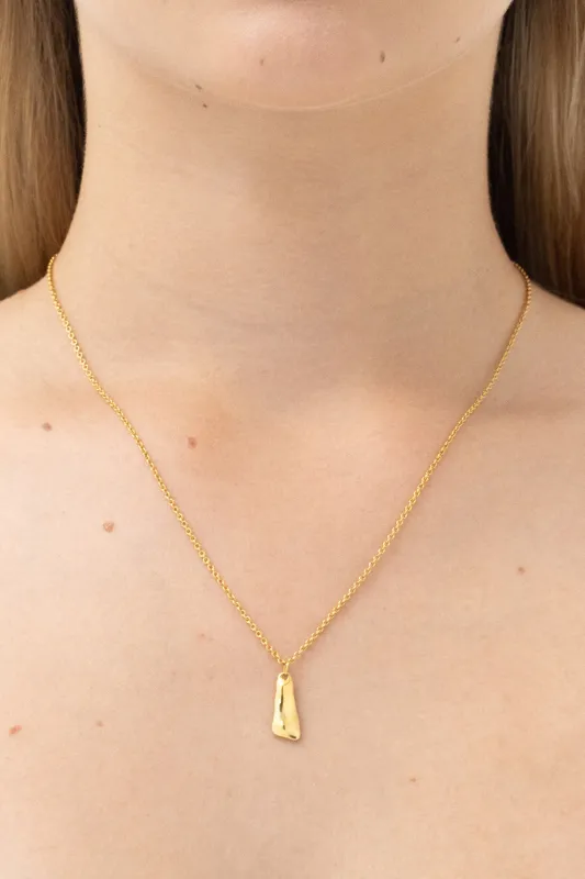 Solo Tag Pendant Necklace - Gold made by Nina Gordon