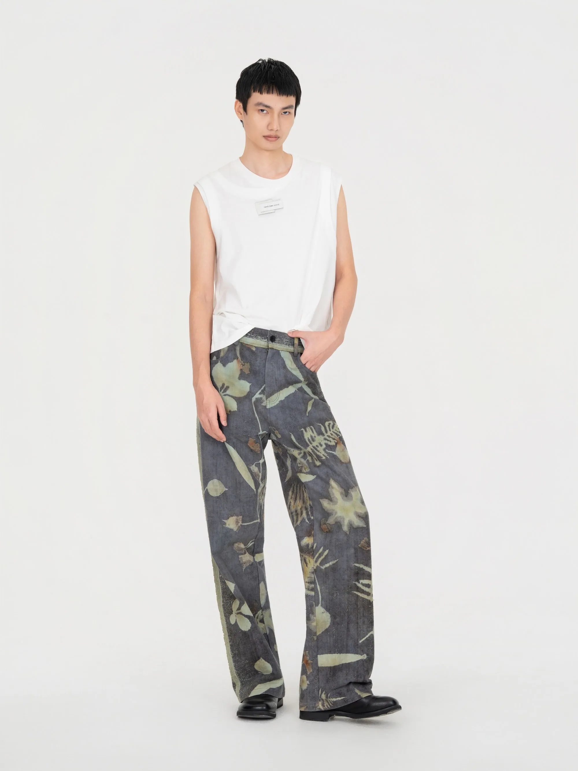 PLANT DYED TROUSERS IN ANTIQUE FABRIC sold by Feng Chen Wang