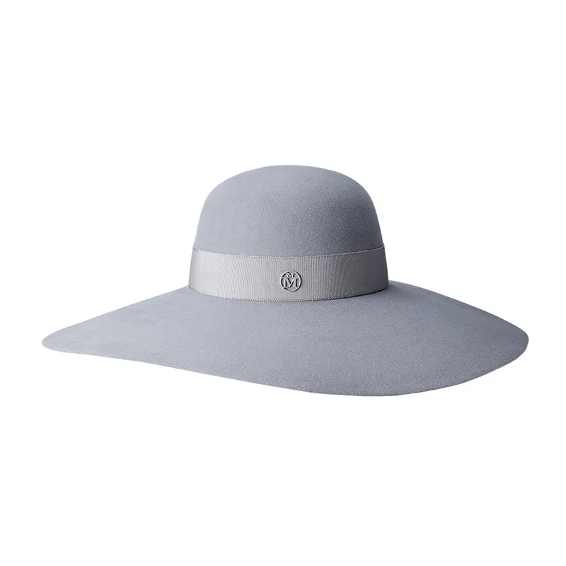 Blanche sold by Maison Michel