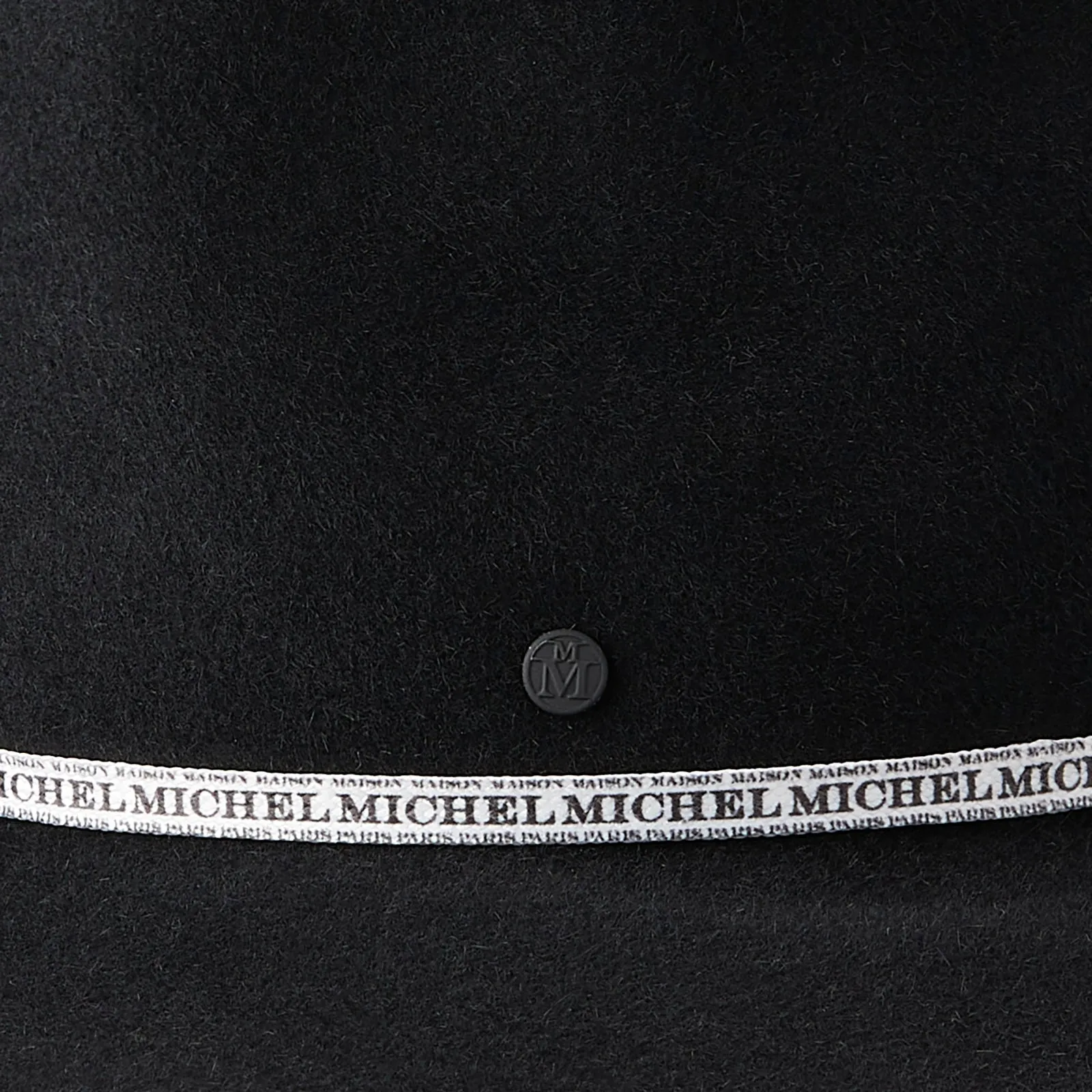 André sold by Maison Michel product image thumbnail 3