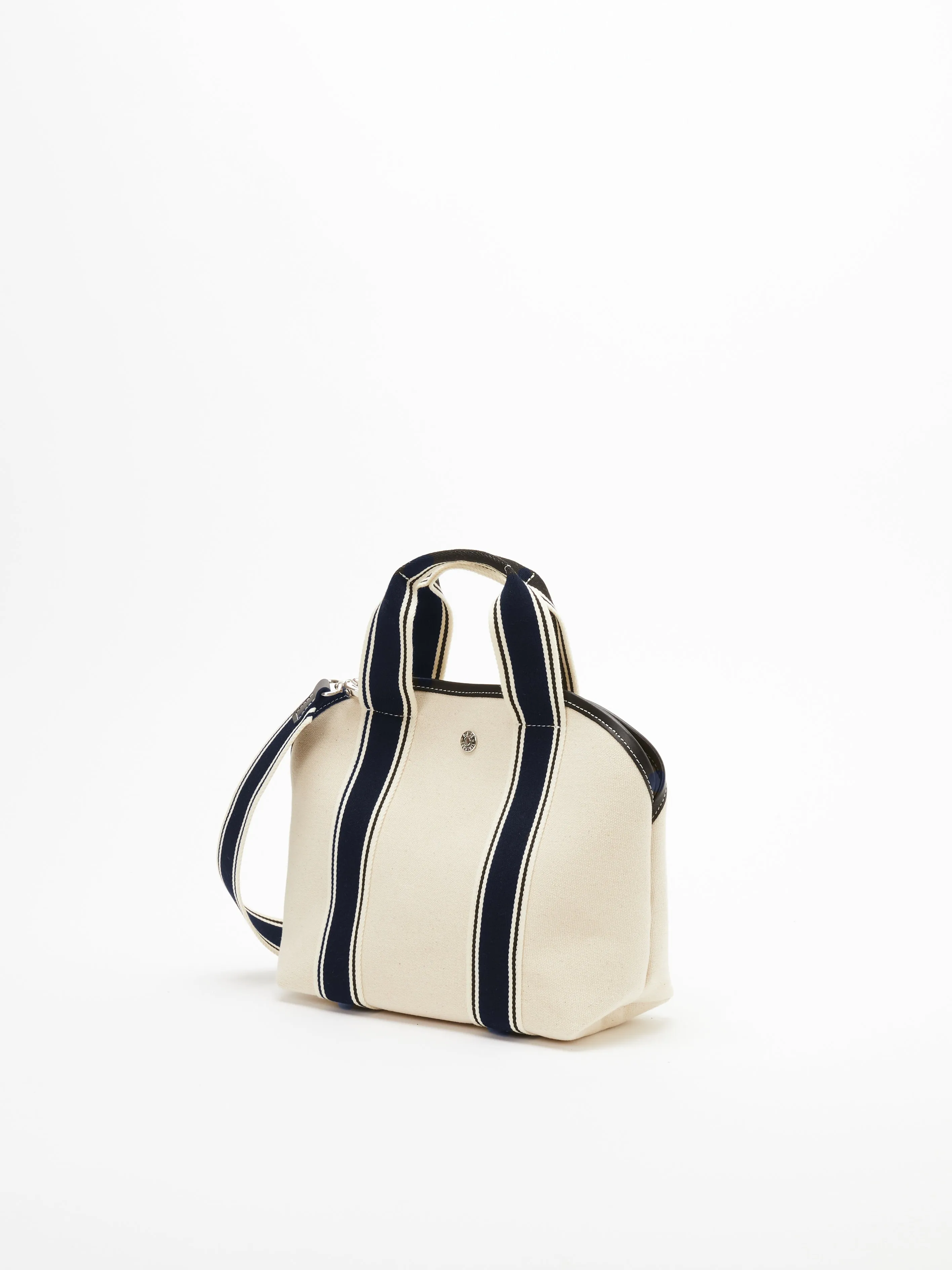 Upper East S - Cruise Line White sold by Rue de Verneuil product image thumbnail 2