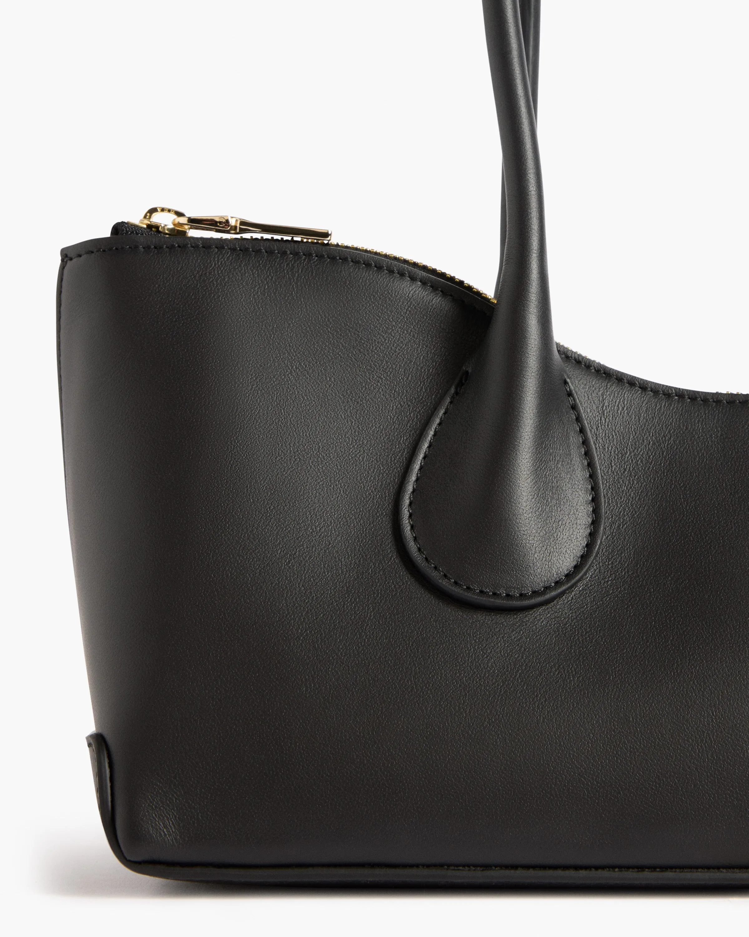 Gaia Shoulderbag Leather Black sold by Flattered product image thumbnail 5