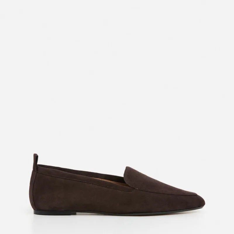 Cajsa Suede Chocolate made by Flattered