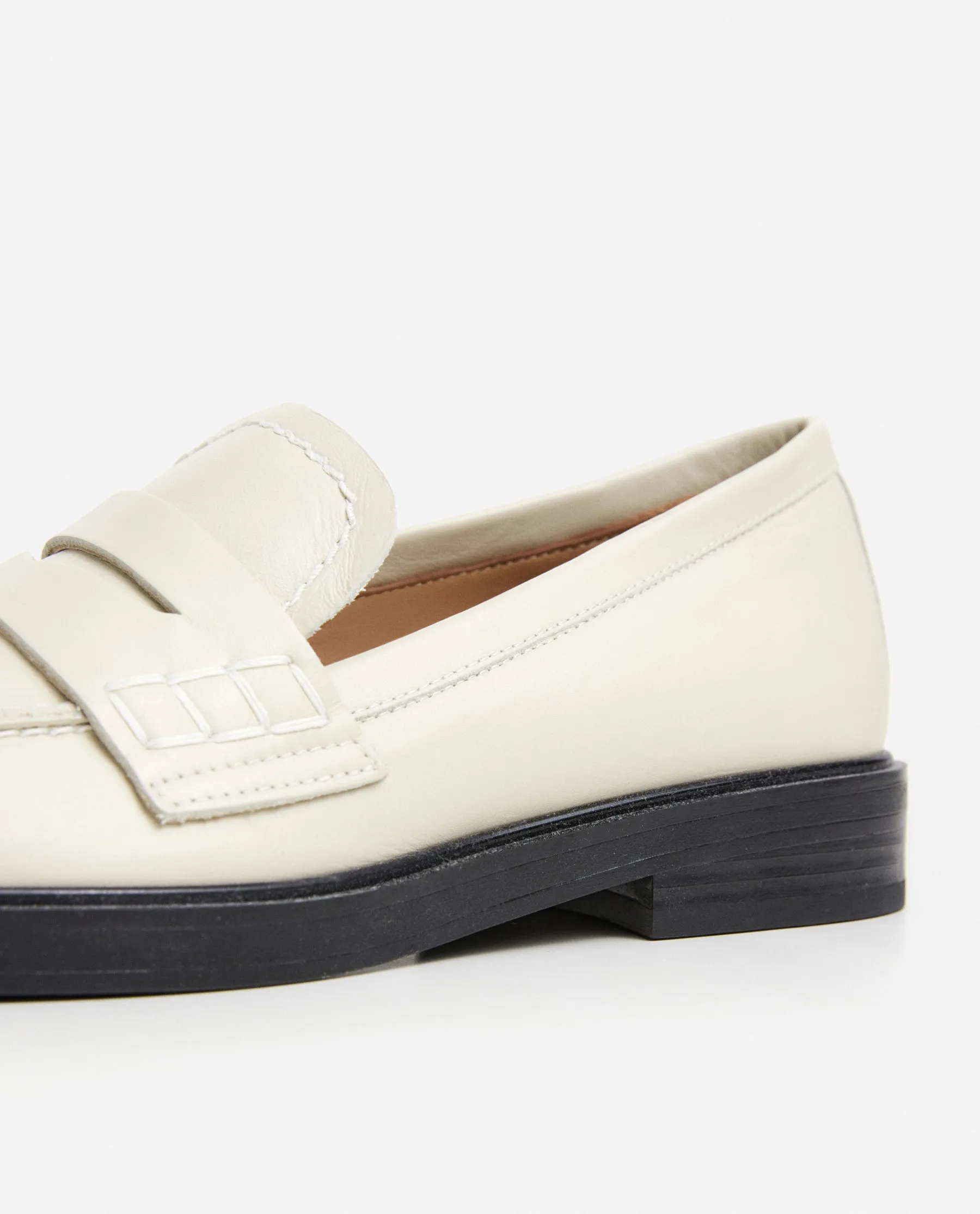 Sara Leather Creme sold by Flattered product image thumbnail 5