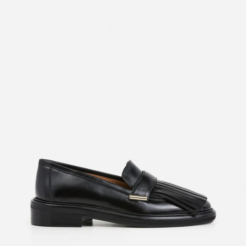 Carter Leather Black made by Flattered