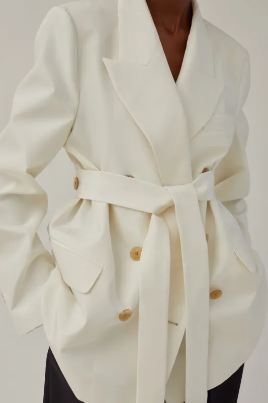Luisa Blazer in Silk made by Heirlome