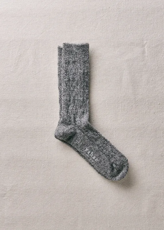 Alpaca Cable Pattern Socks｜7-5008 | Grey made by yahae