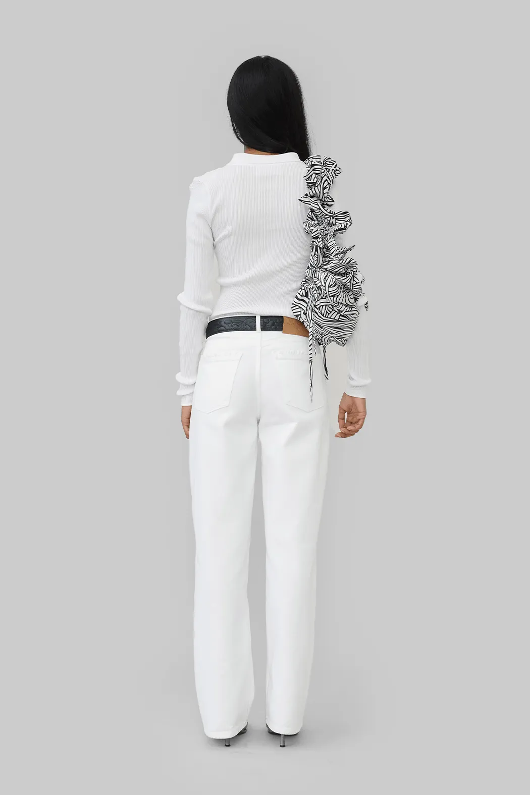 LUNE JEANS - WHITE sold by OpéraSPORT product image thumbnail 2