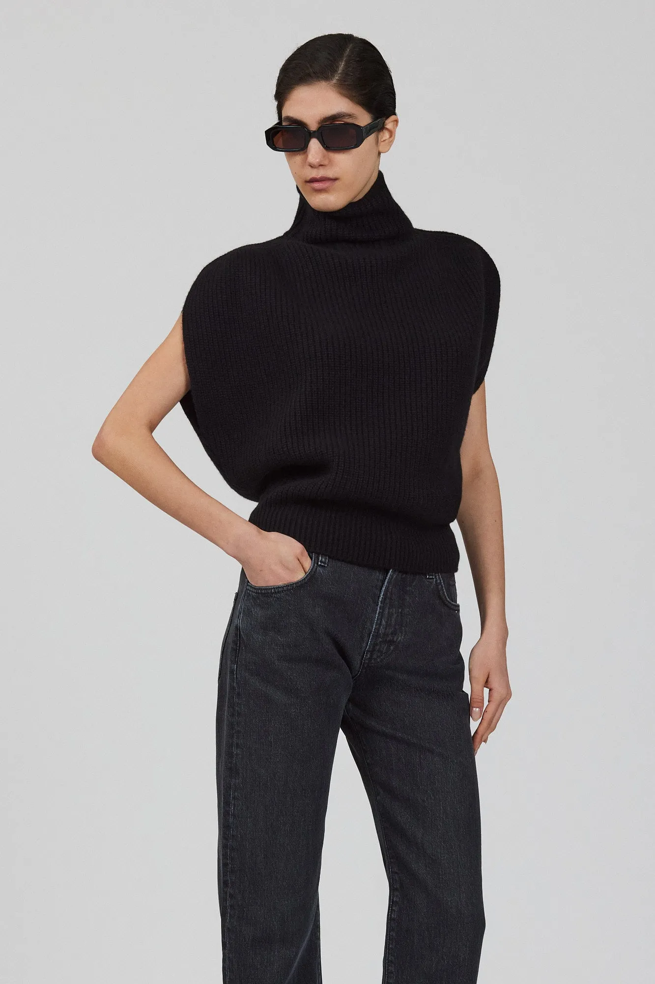 High neck english ribbed cashmere sleeveless sweater sold by SA SU PHI