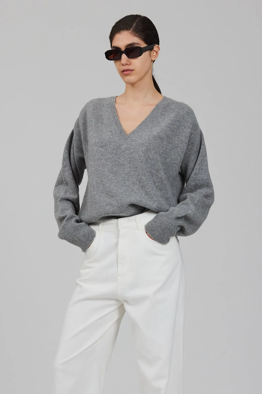 Lavinia v neck cashmere sweater sold by SA SU PHI