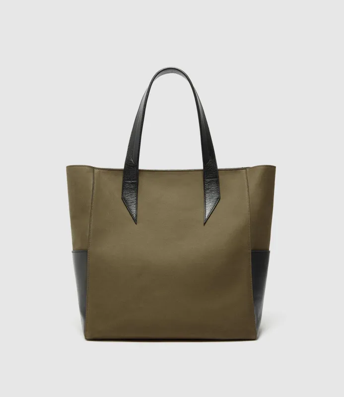 Passerby North-South Military Twill with Elvis Black made by Metier