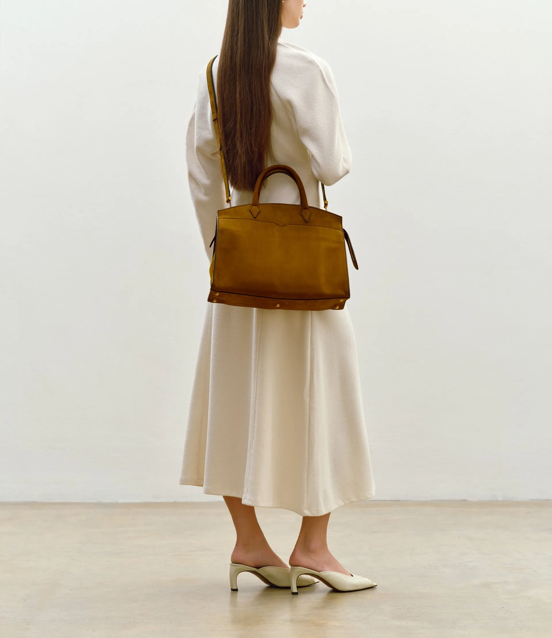 Pendulum 36 Nubuck Marrakech sold by Metier product image thumbnail 4