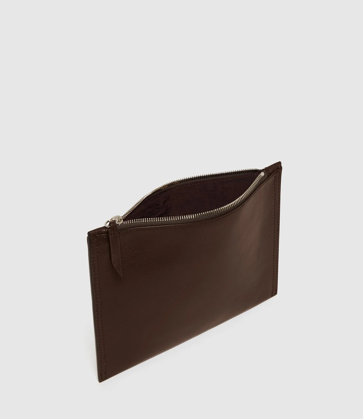 Small Flat Pouch Elvis Walnut sold by Metier product image thumbnail 2