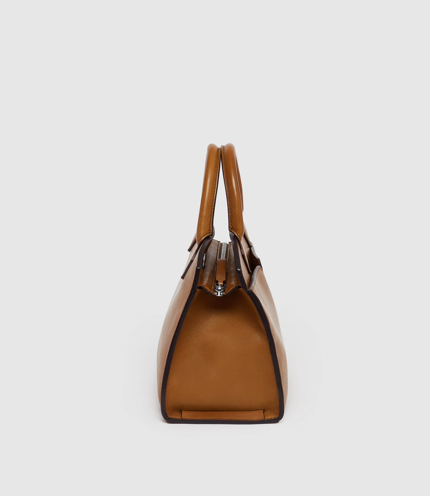 Pendulum 30 Buttery Nappa Cognac sold by Metier product image thumbnail 4