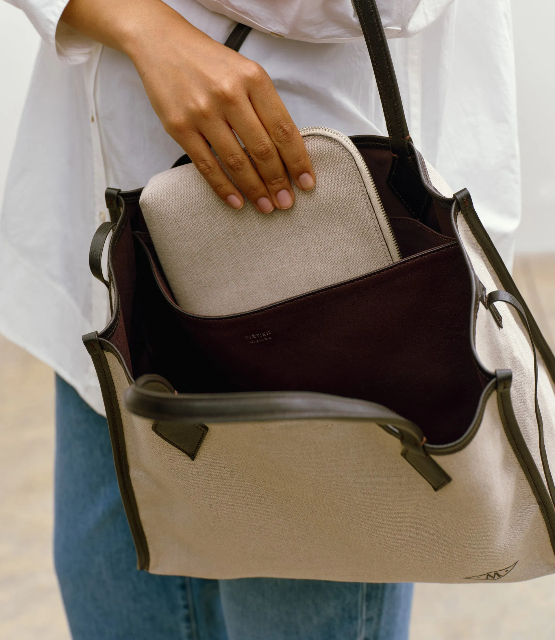 Wristlet Clutch Natural Linen With Elvis Cacao sold by Metier product image thumbnail 4