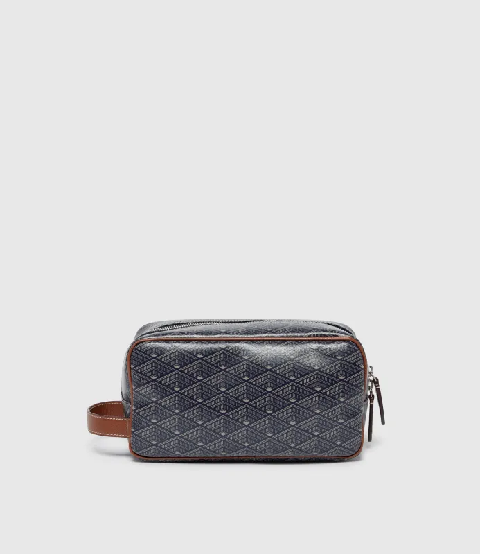 Wash Bag Signature Canvas Navy made by Metier