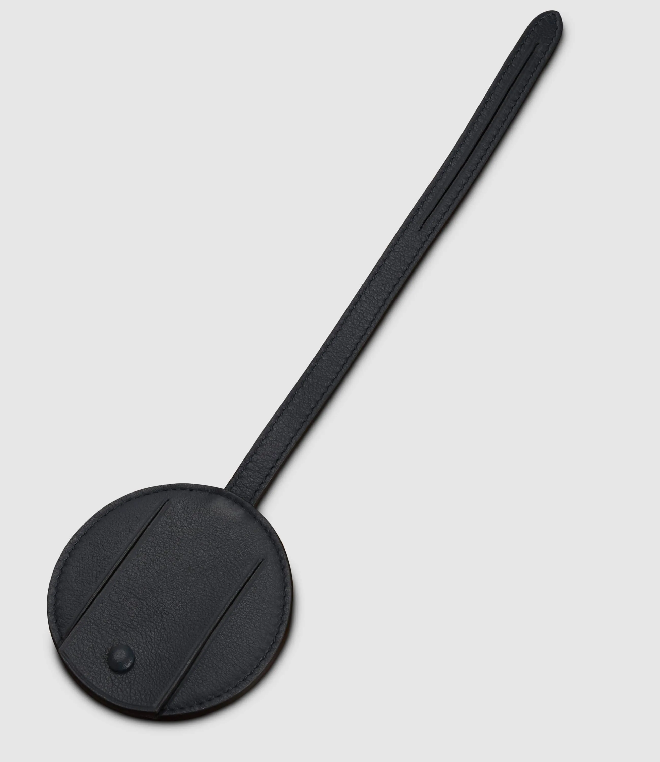 Métier Luggage Tag Smooth Calfskin Navy sold by Metier product image thumbnail 2