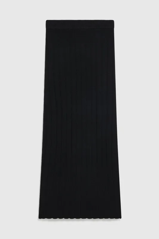 SERAPHINE TUCK STITCH MAXI SKIRT - BLACK made by Yuzefi