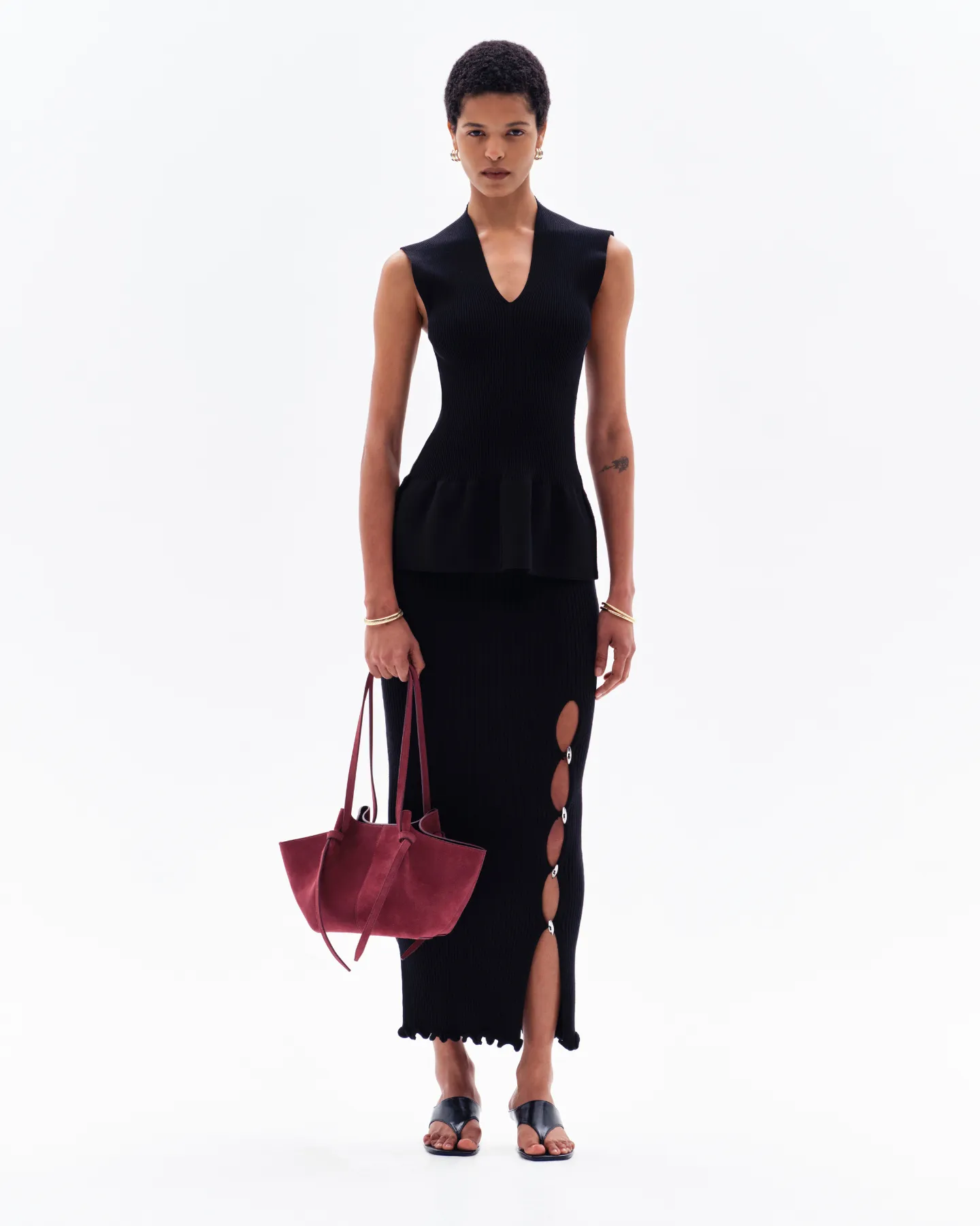 ORIN FLARED SLEEVELESS TOP - BLACK sold by Yuzefi product image thumbnail 5