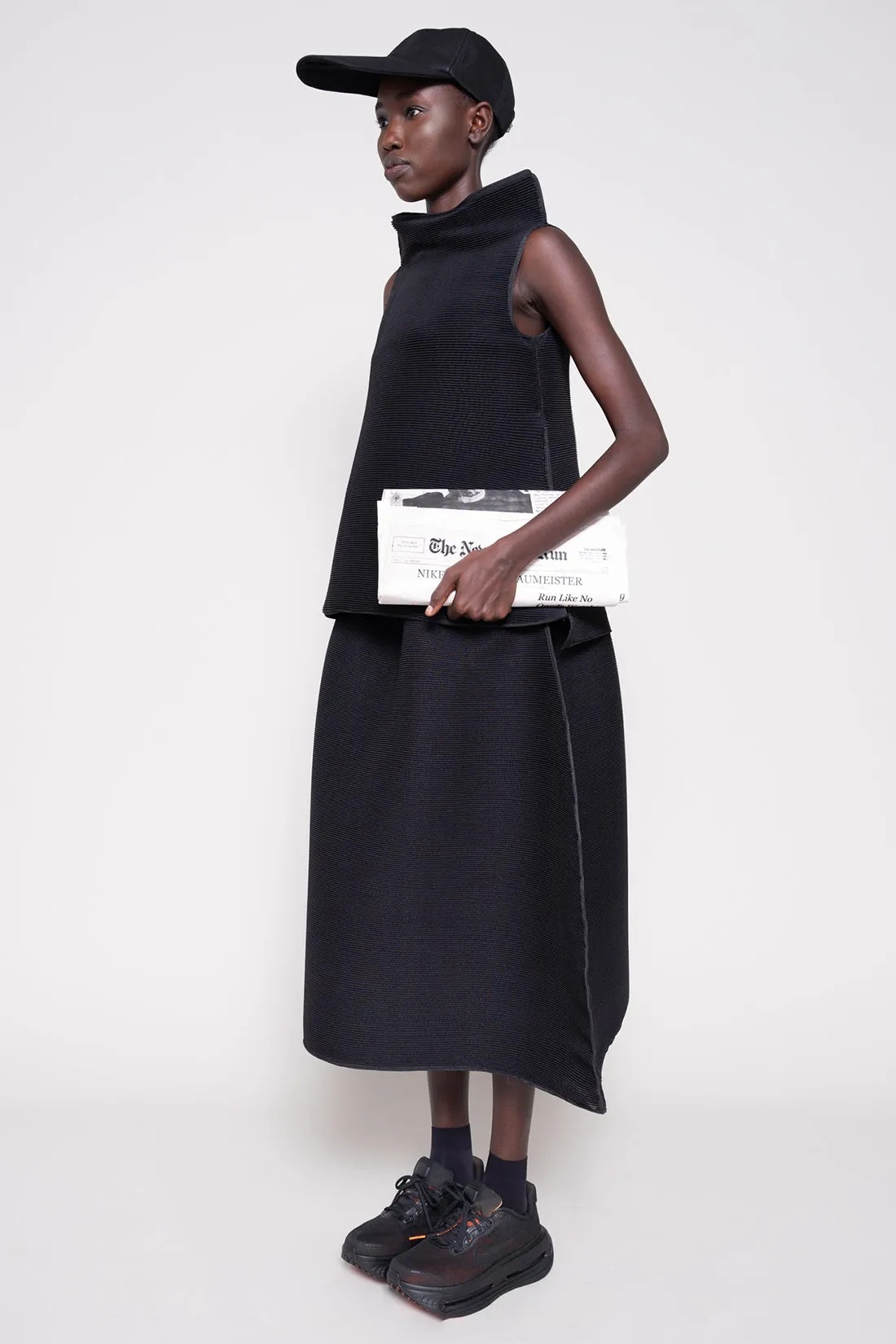 BLACK SLEEVELESS RIPPLE TOP sold by MELITTA BAUMEISTER product image thumbnail 3