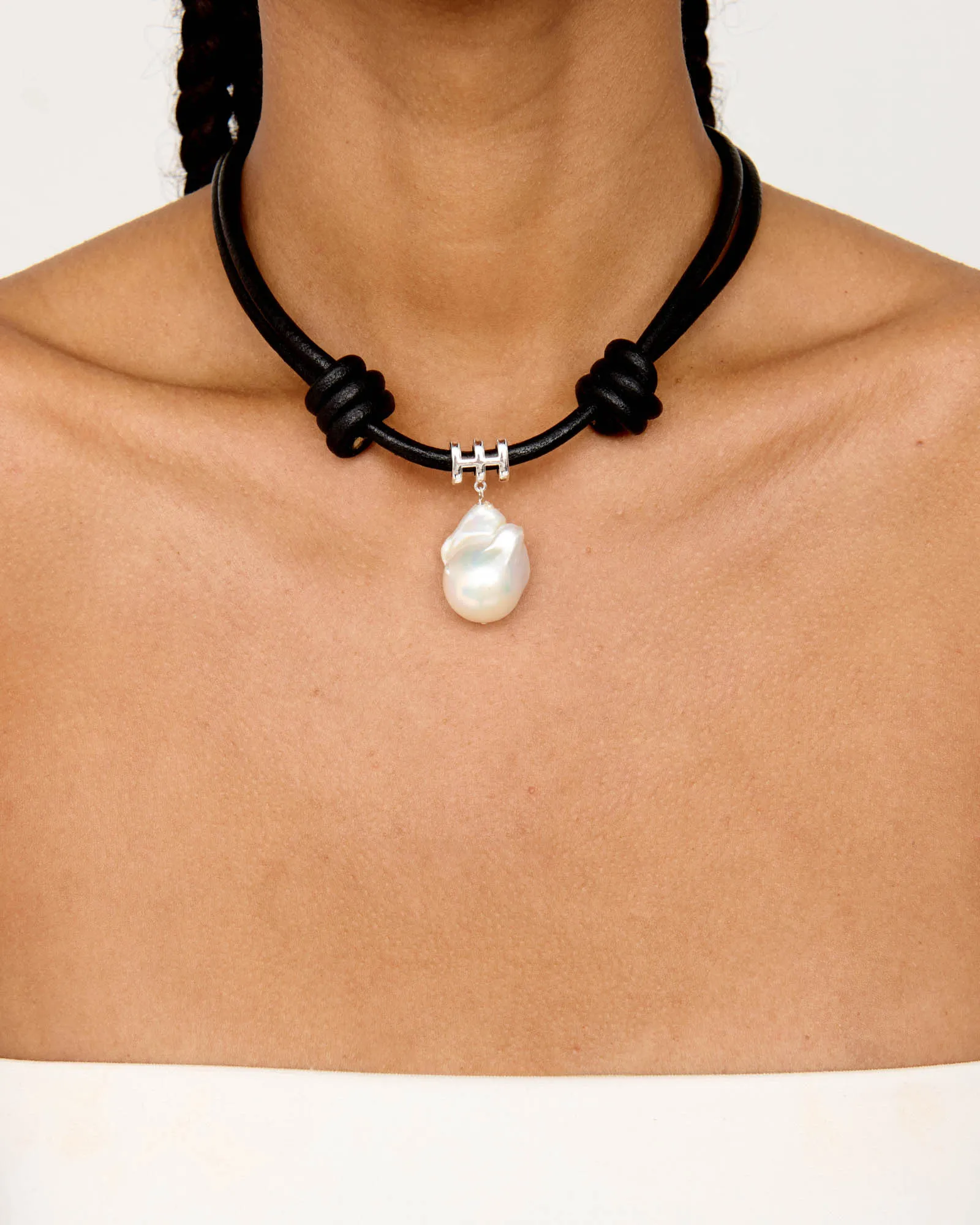 Kalani Necklace sold by éliou product image thumbnail 2