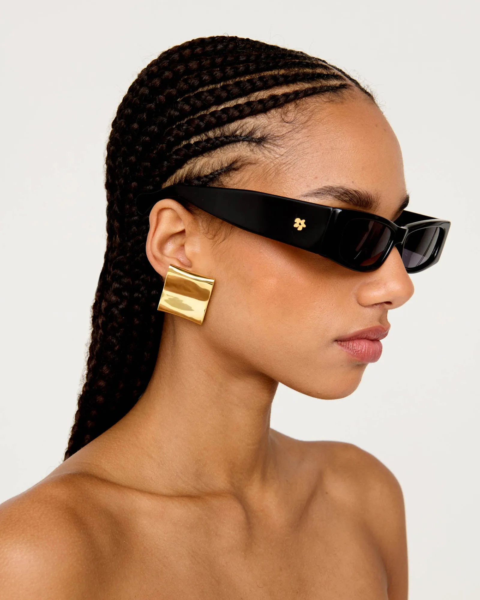 Colbi Earrings sold by éliou product image thumbnail 2