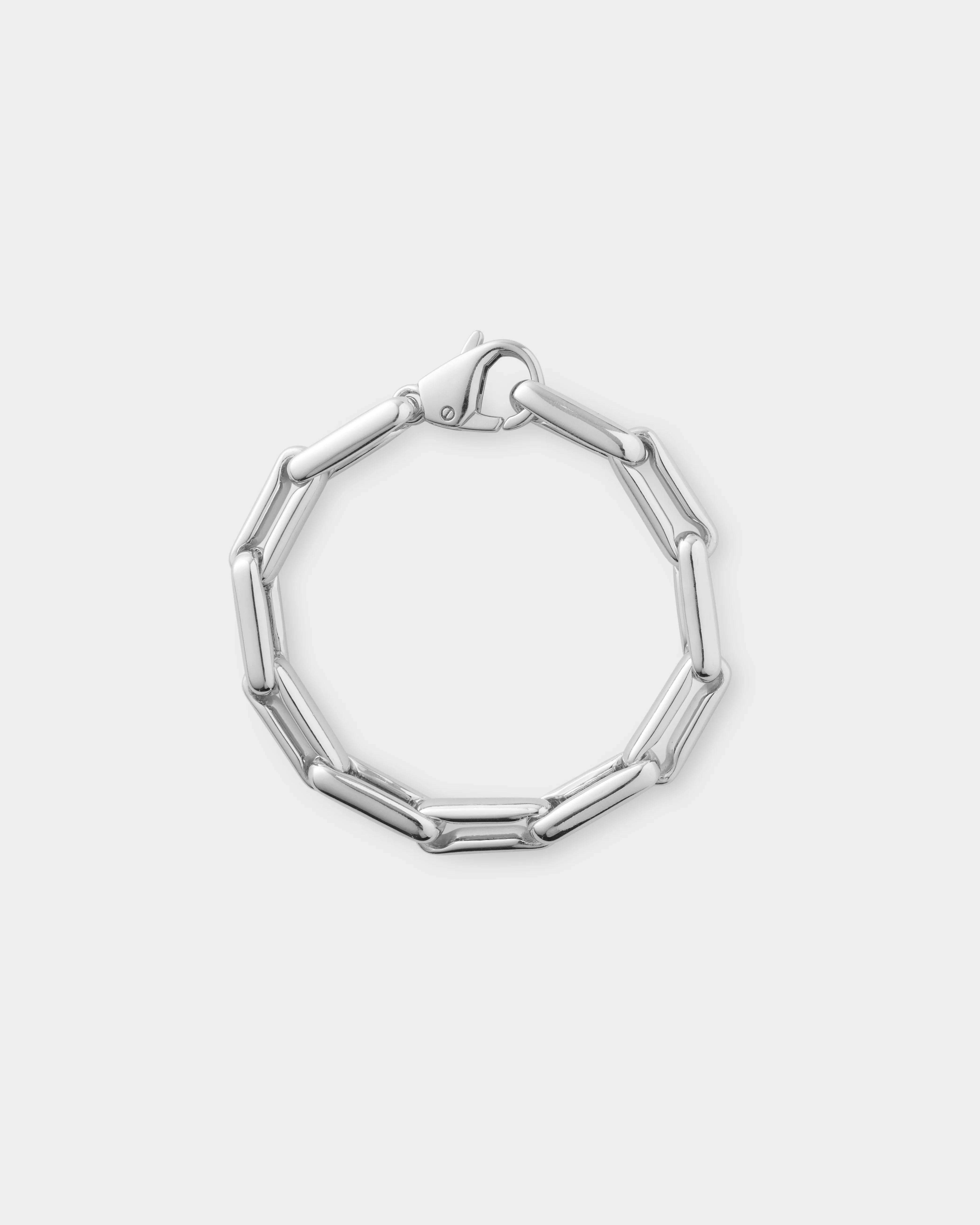 Chloe Bracelet sold by éliou