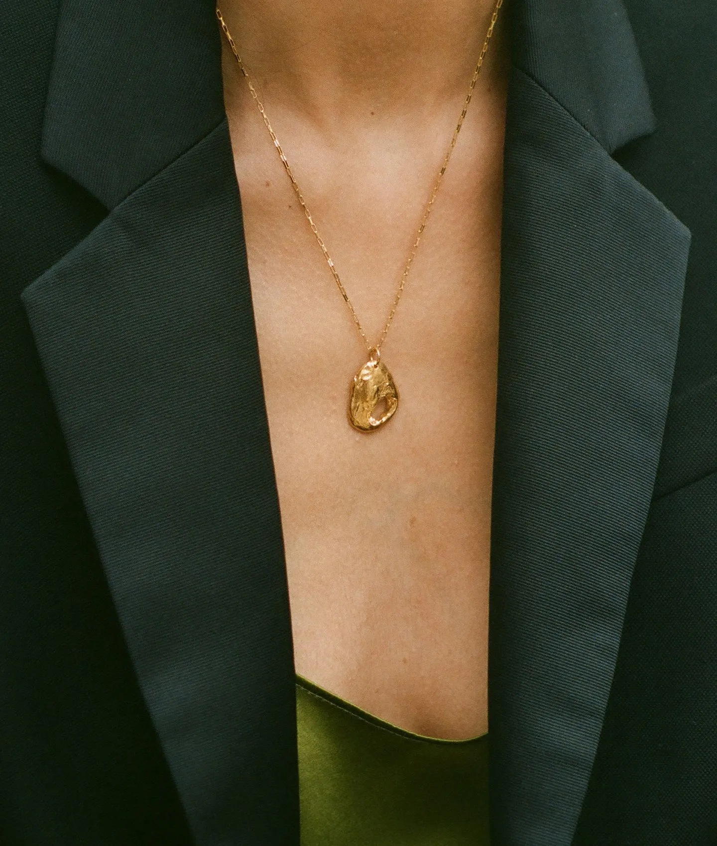 The Clouds in your Mind Necklace sold by Alighieri product image thumbnail 2