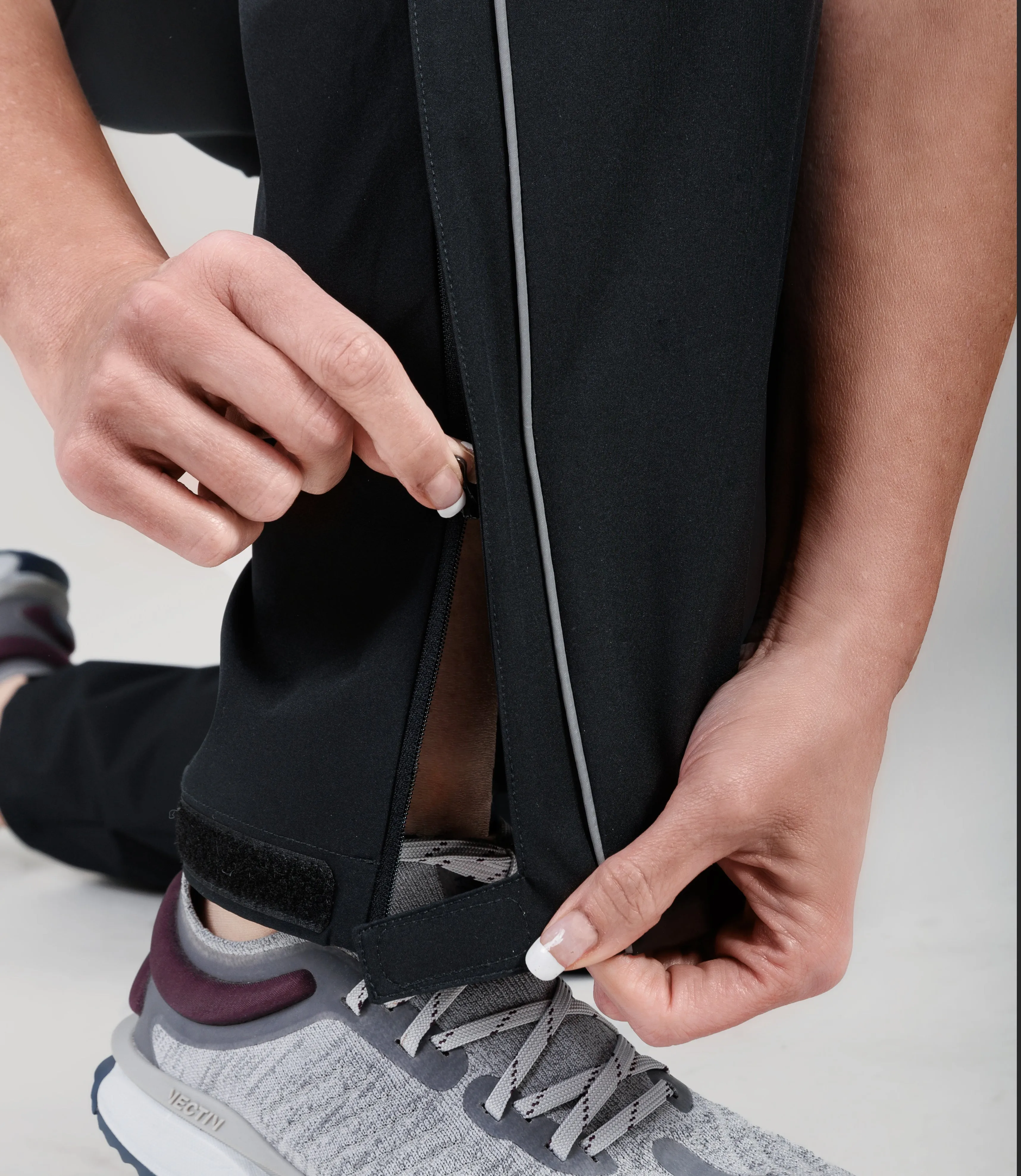 Adventure Wind & Rain Pant Black sold by JunoActive product image thumbnail 4