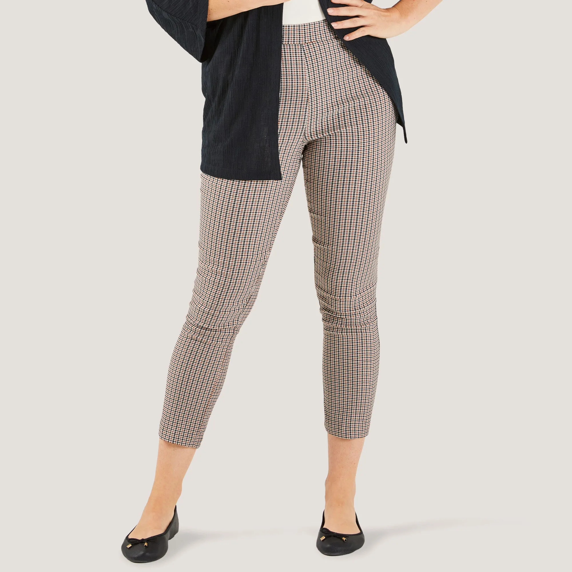 Women's Pull On Capri Pant sold by Giant Tiger
