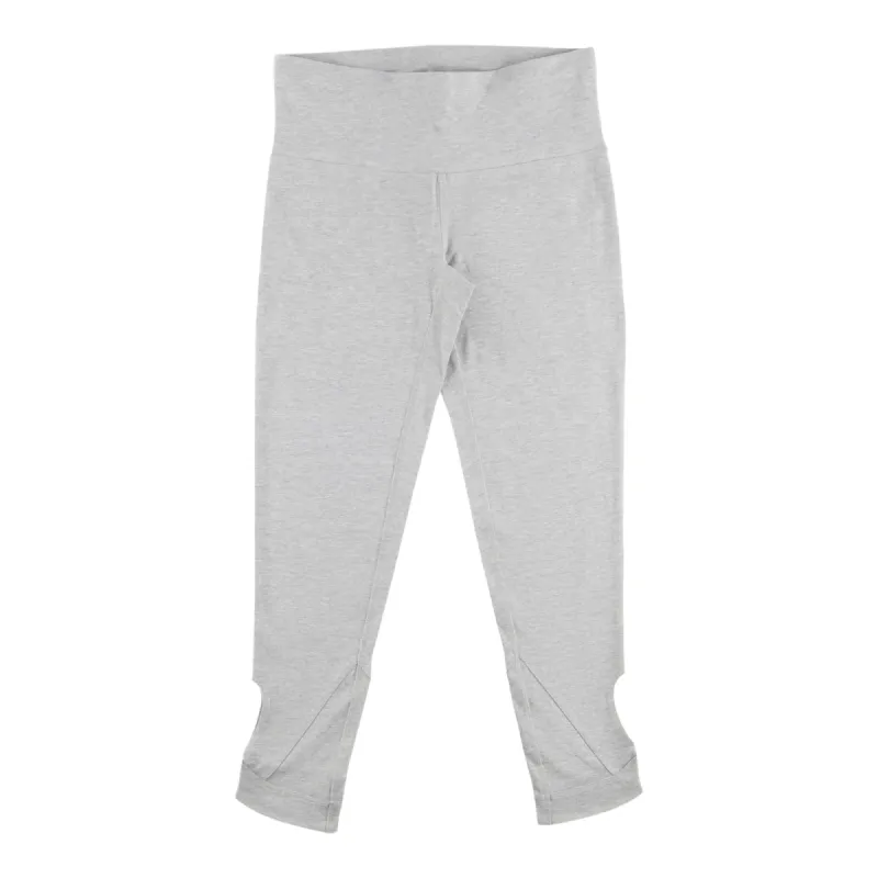 ACX Active Women's Fitness Solid Anklet with Cut-Out Detailing sold by Giant Tiger