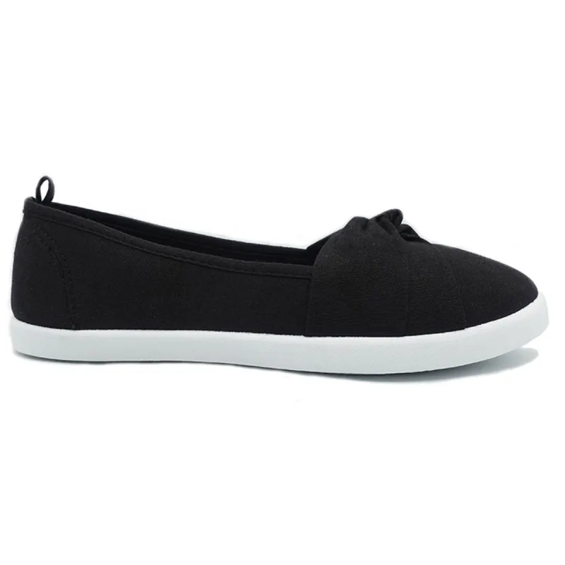 mySTYLE Women's Casual Slip-On's sold by Giant Tiger