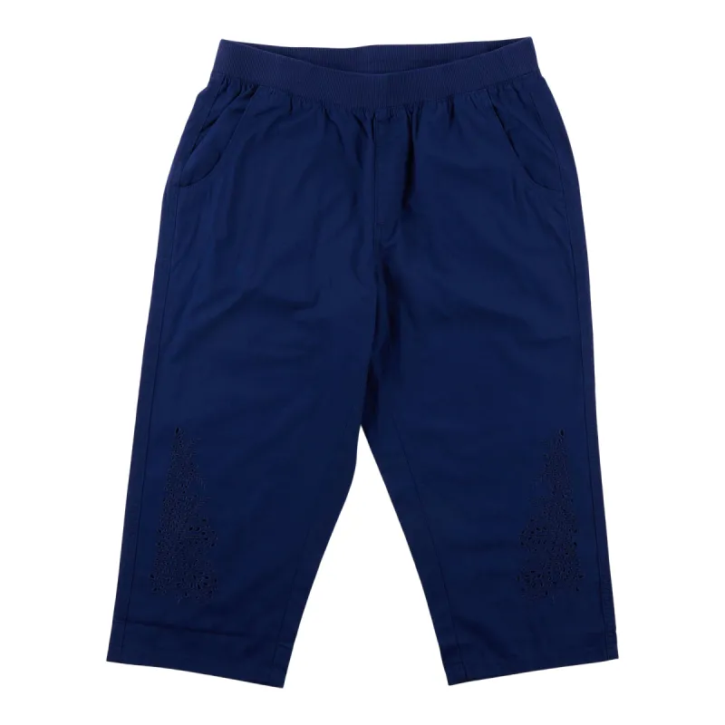 Classic Editions Women's Summer Look Embroidered Capris sold by Giant Tiger