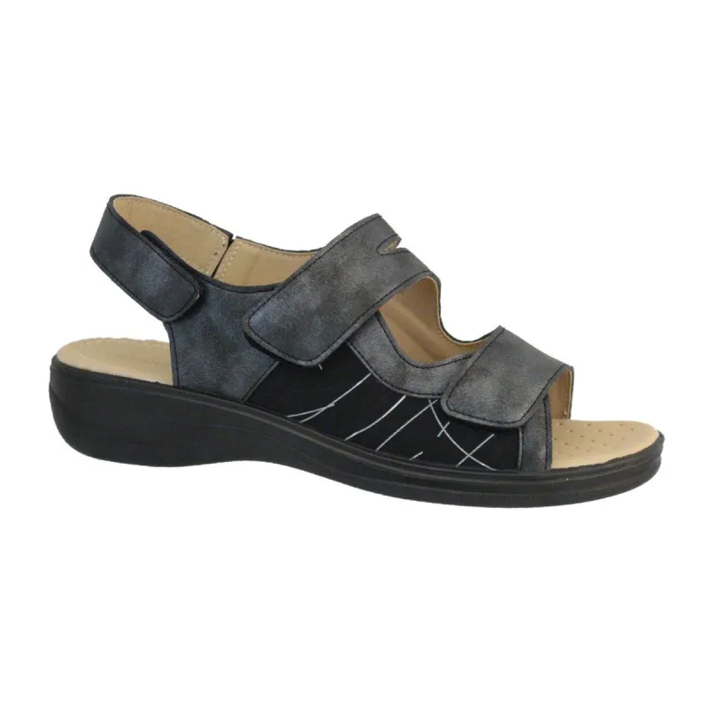 Classic Editions Women's Comfort Print Sandals sold by Giant Tiger