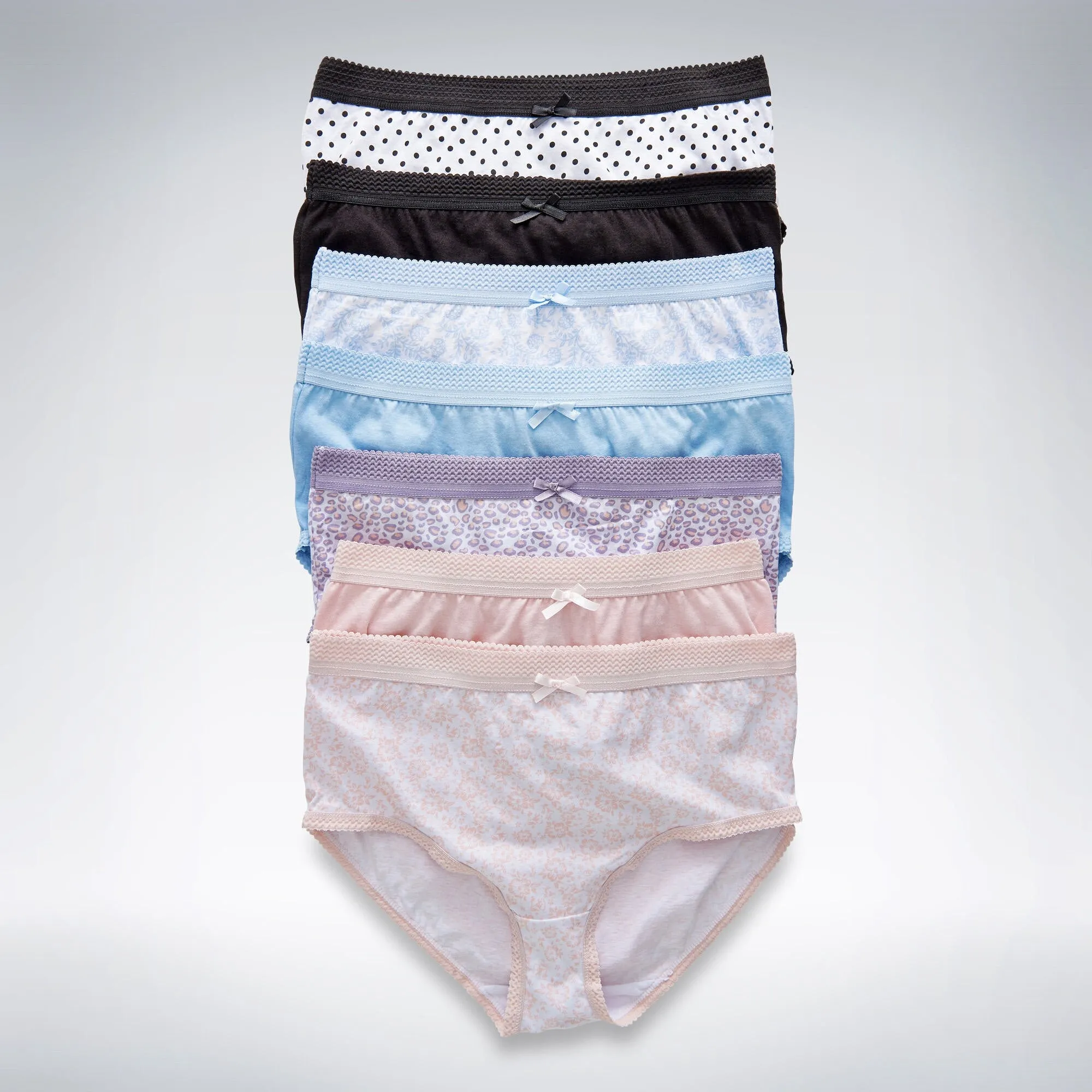 Silhouette Ladies Solid or Printed Cotton Briefs sold by Giant Tiger product image thumbnail 2