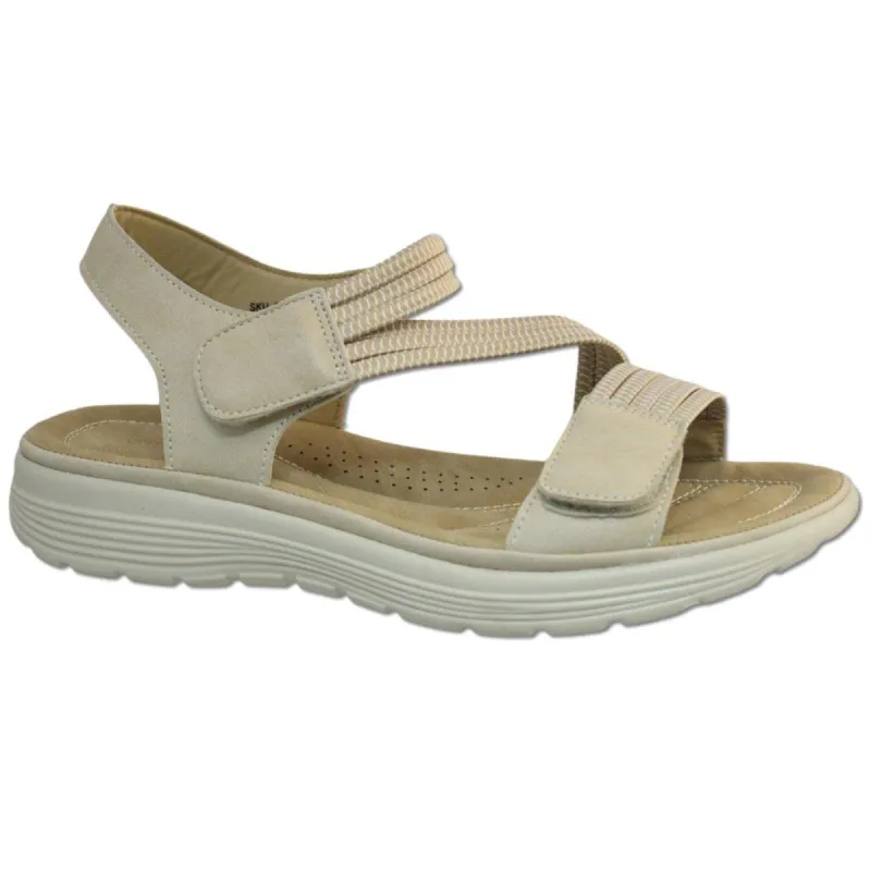 Classic Editions Women's Comfort Flex Sandals sold by Giant Tiger