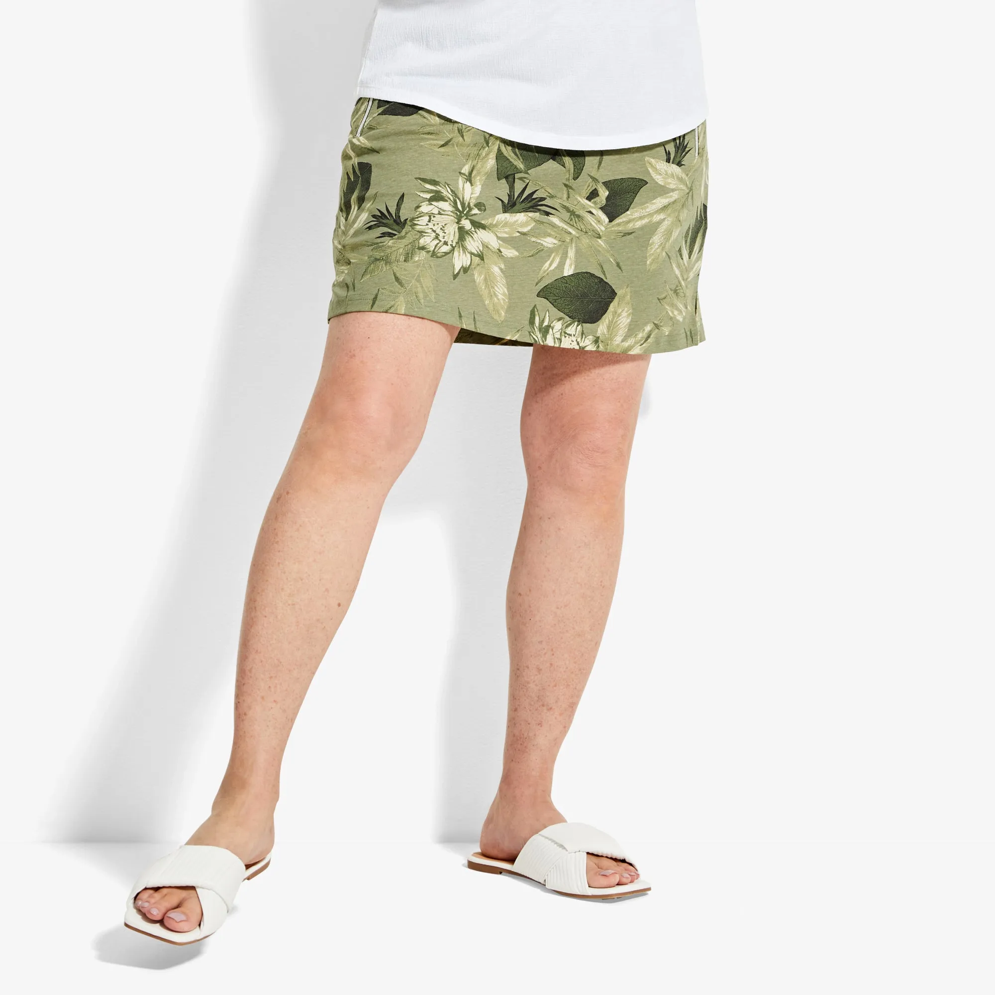 Classic Editions Women's Summer Look All-Over Print Skort sold by Giant Tiger